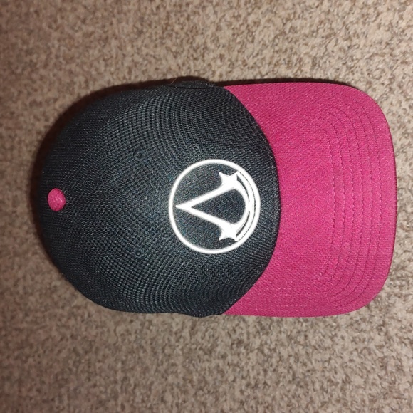 Adult Assassins Creed One-Touch Seamless Baseball Hat One Size Stretch Fit - Picture 1 of 9